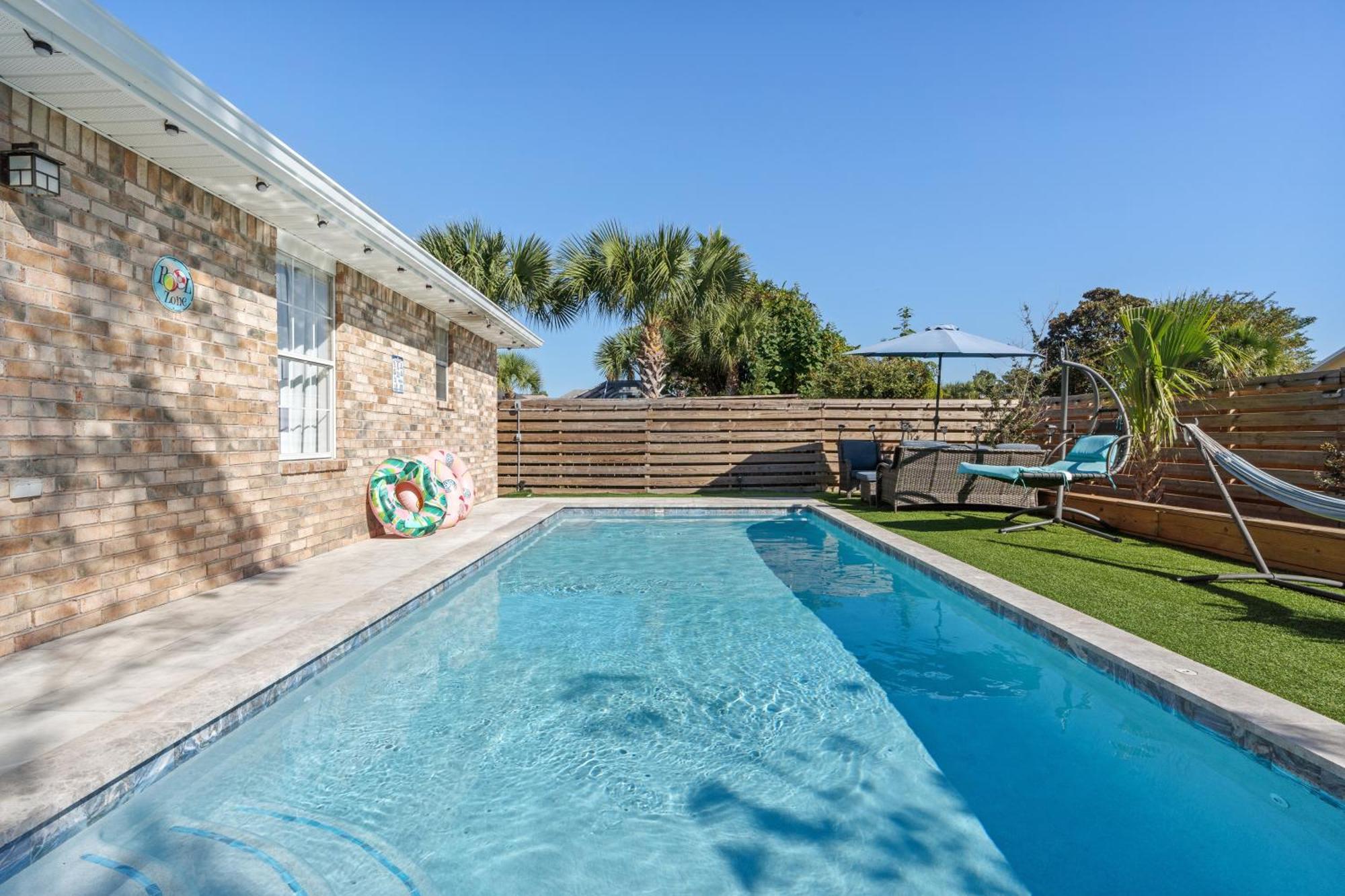 Luxurious Beach House, Private Heated Pool, Dedicated Office, Mins Walk To Beach & Shops Villa Destin Exterior photo